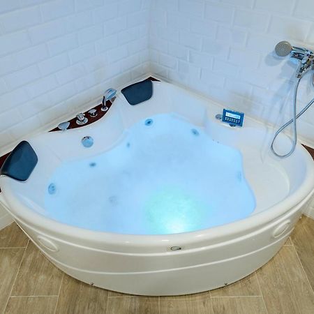 Apartamento El Triangulo Del Arte - Jacuzzi Madrid Exterior foto