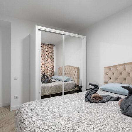 Apartamento El Triangulo Del Arte - Jacuzzi Madrid Exterior foto