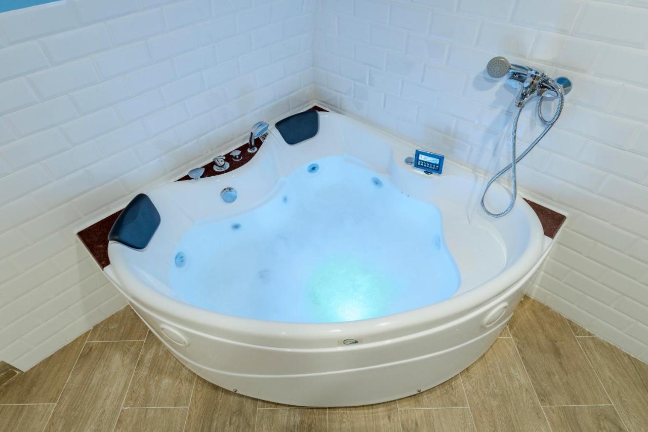 Apartamento El Triangulo Del Arte - Jacuzzi Madrid Exterior foto