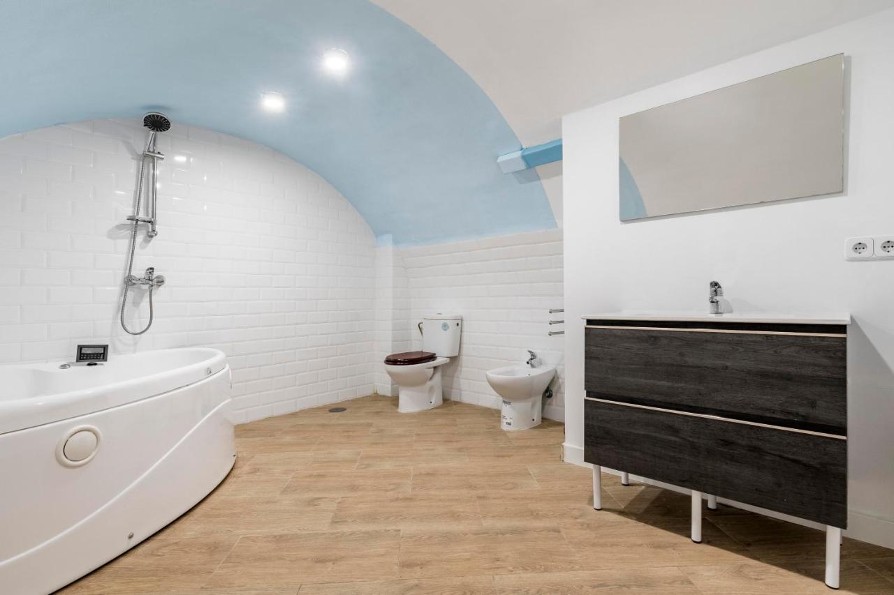 Apartamento El Triangulo Del Arte - Jacuzzi Madrid Exterior foto